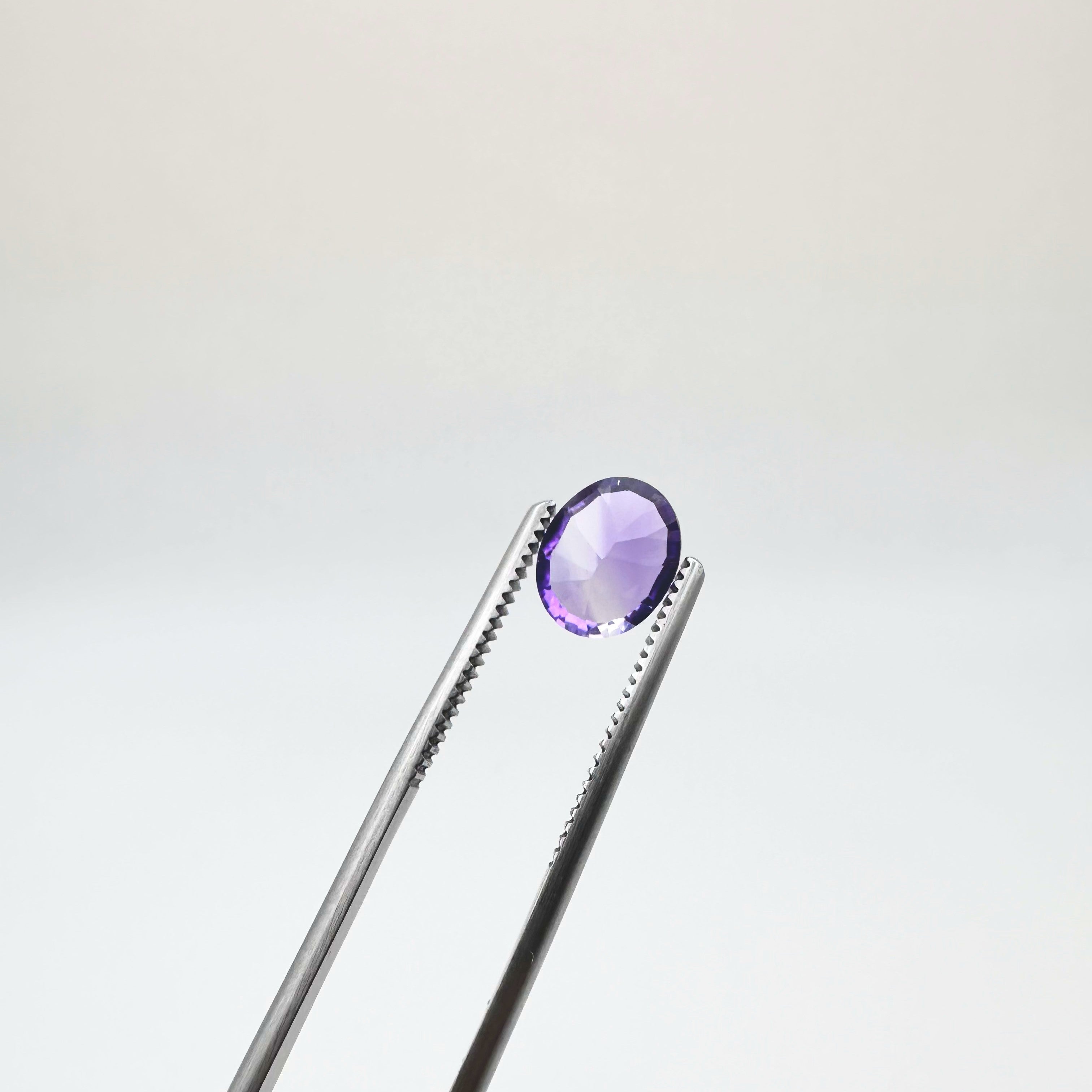 Natural Amethyst - 2.40ct - Oval Faceted Cut