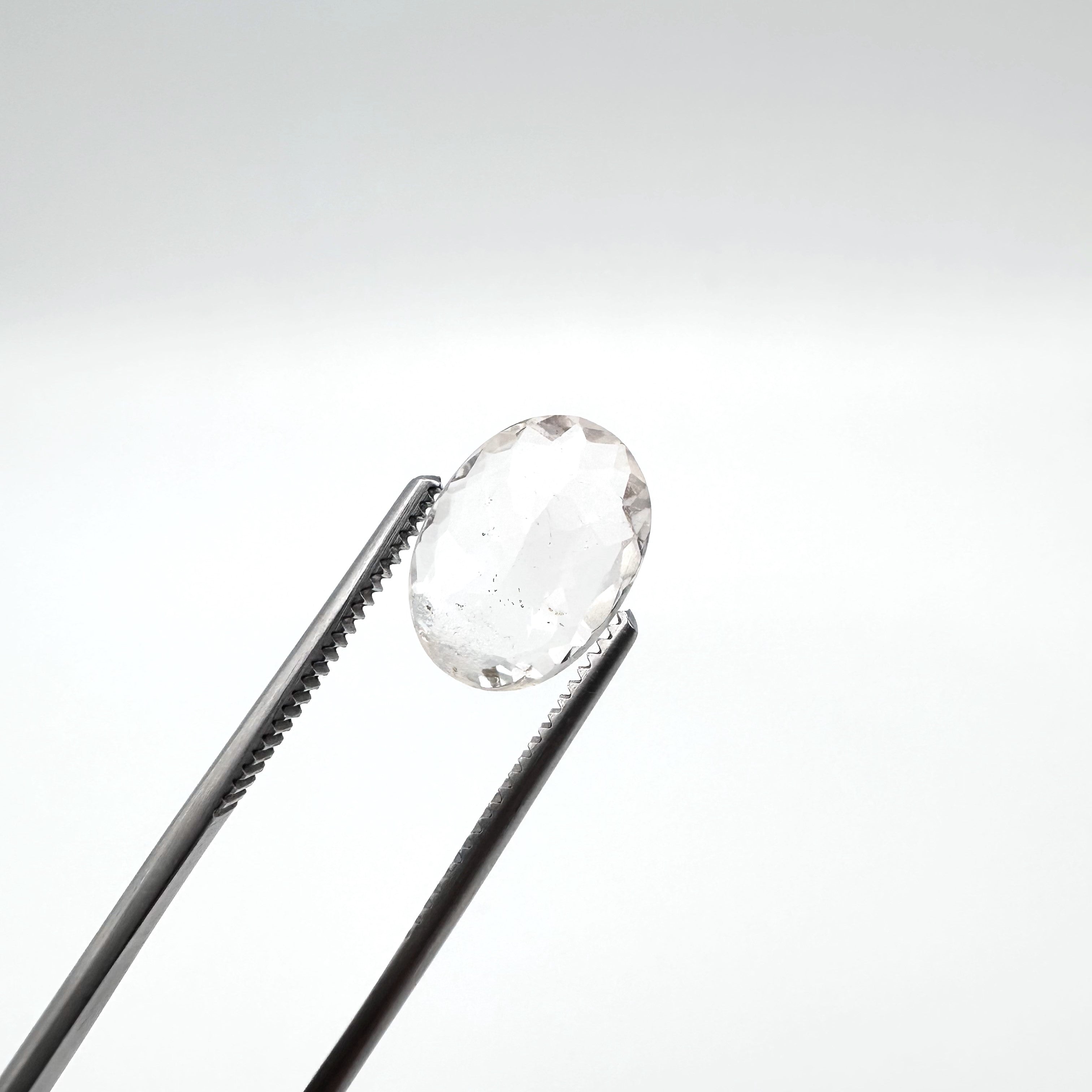 Natural White Topaz - 6.75ct - Faceted Cut