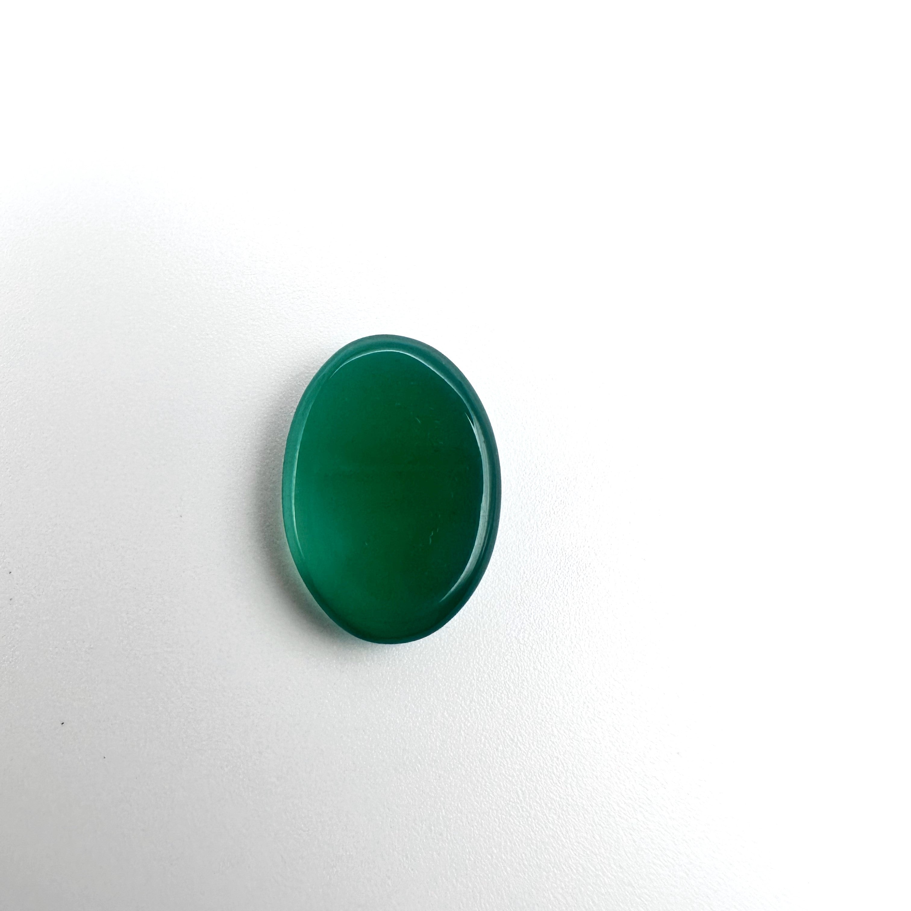 Natural Green Agate(Chalcedony) - 17.20 - Oval Cabochon Cut