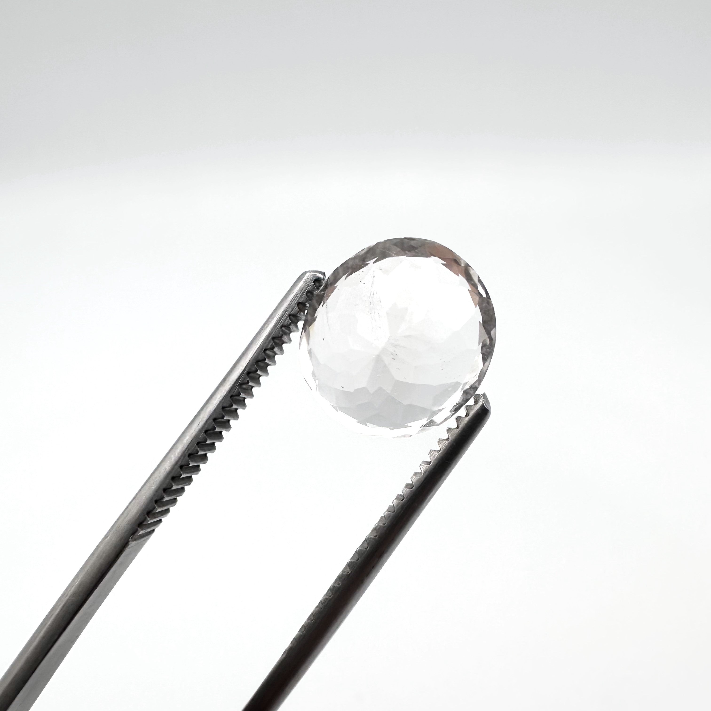 Natural White Topaz - 7.90ct - Faceted Cut