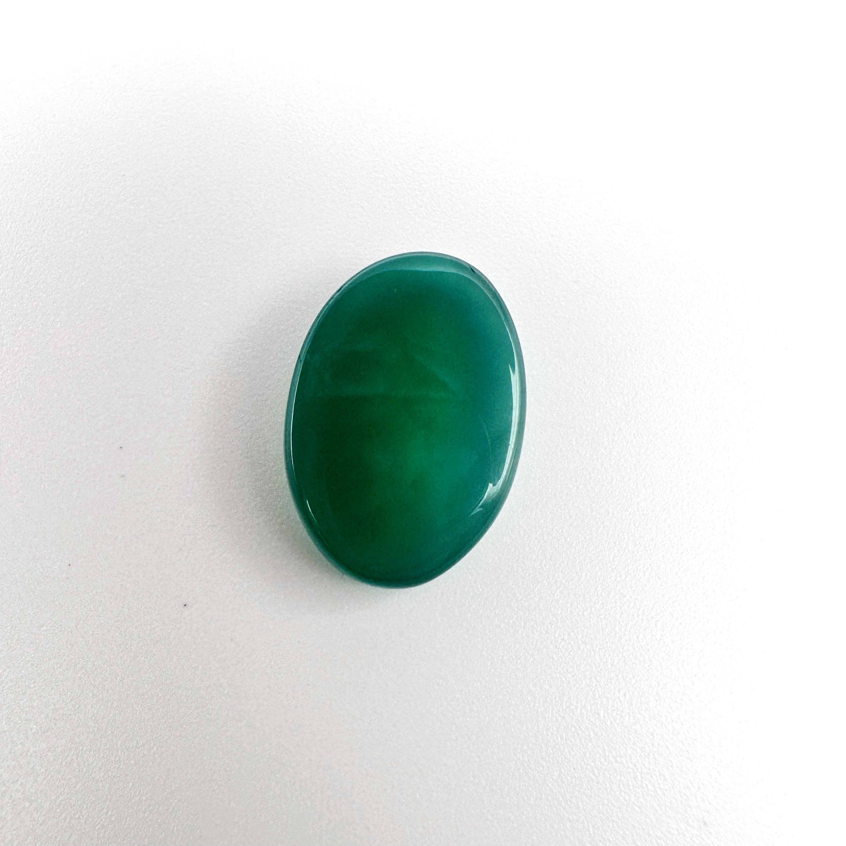 Natural Green Agate(Chalcedony) - 17.20 - Oval Cabochon Cut