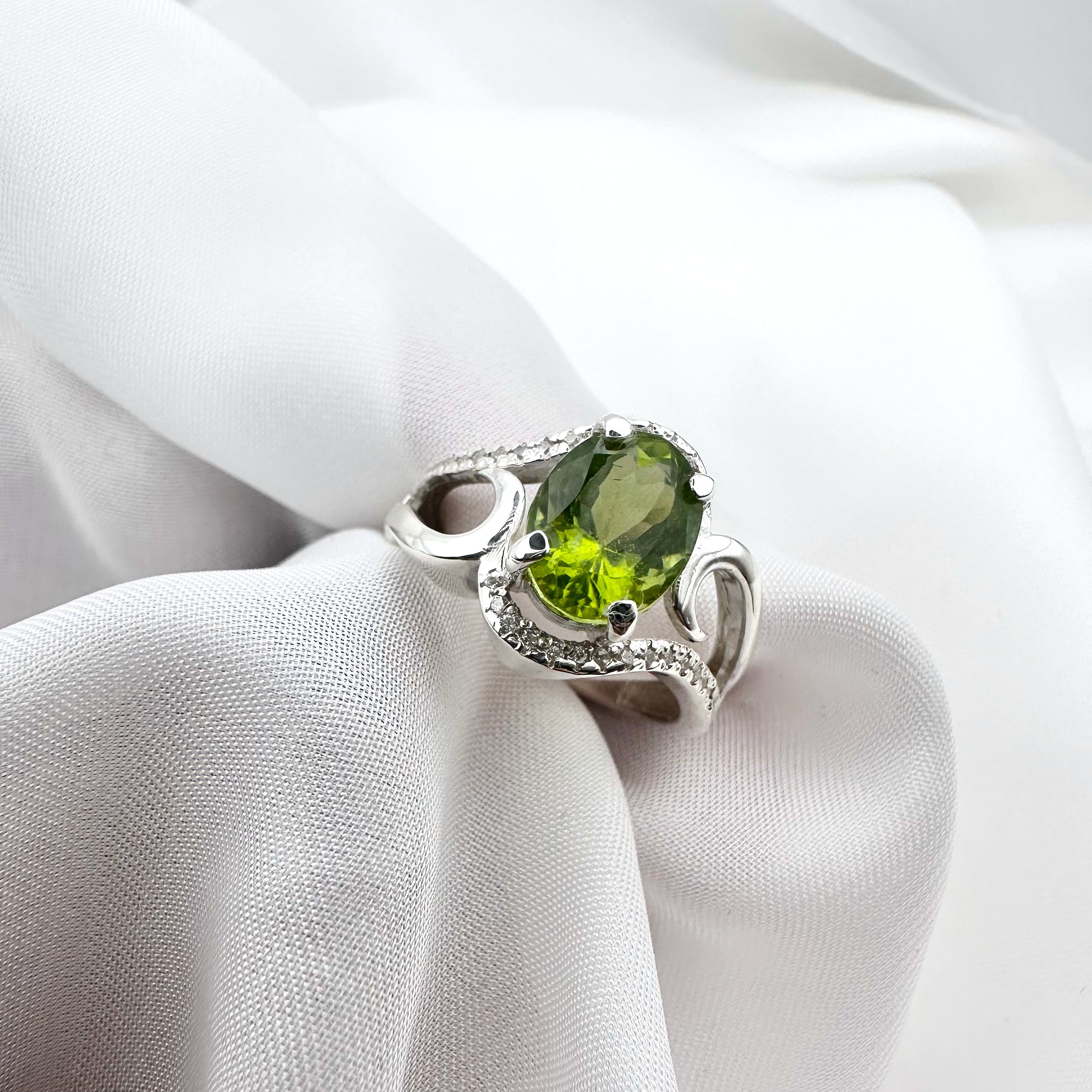 Certified Natural Peridot - 925 Sterling Silver Ring - Size 14