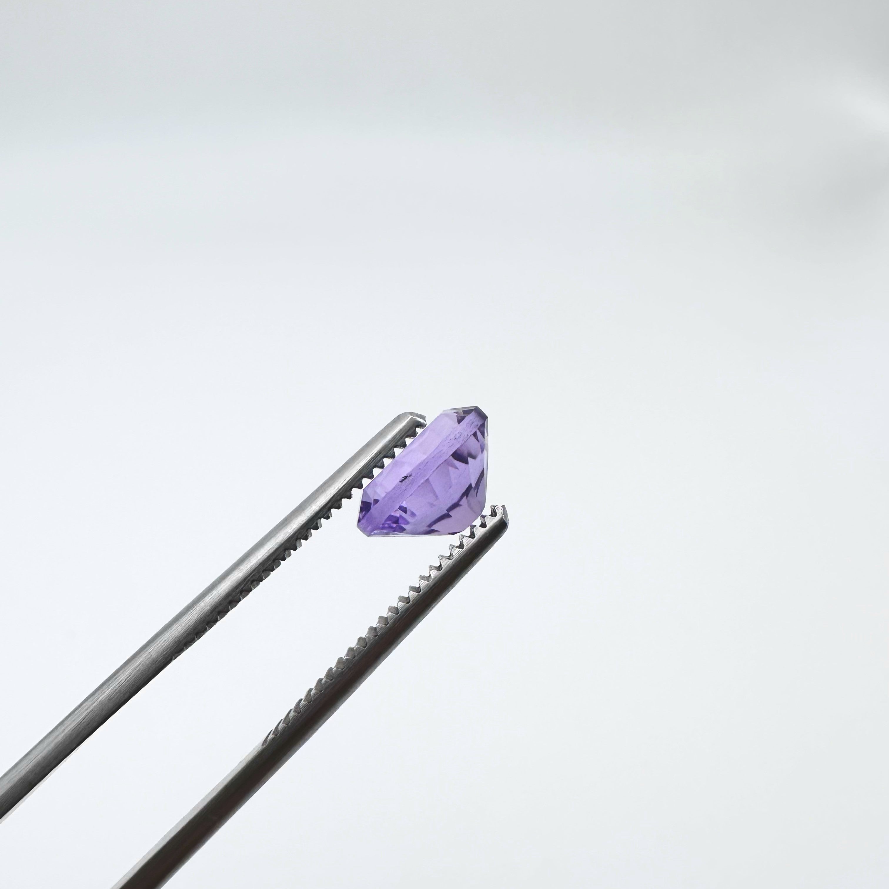 Natural Amethyst - 2.80ct - Oval Faceted Cut