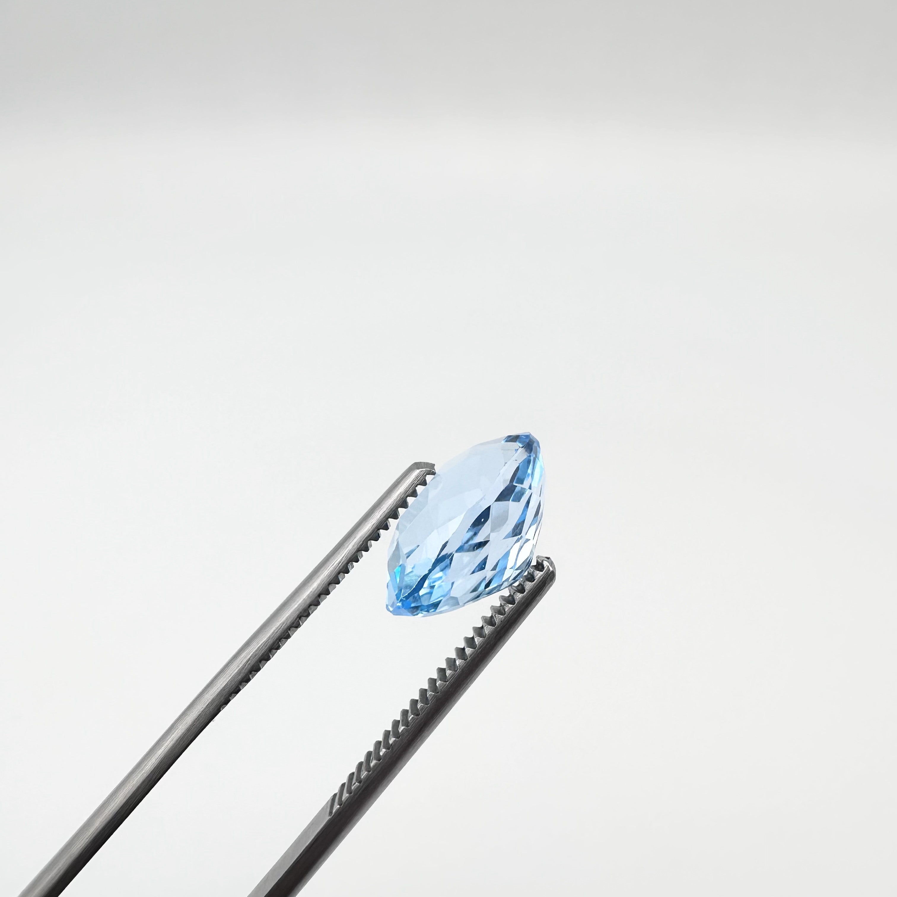 Natural Swizz Blue Topaz – 9.25ct- Oval Faceted Cut