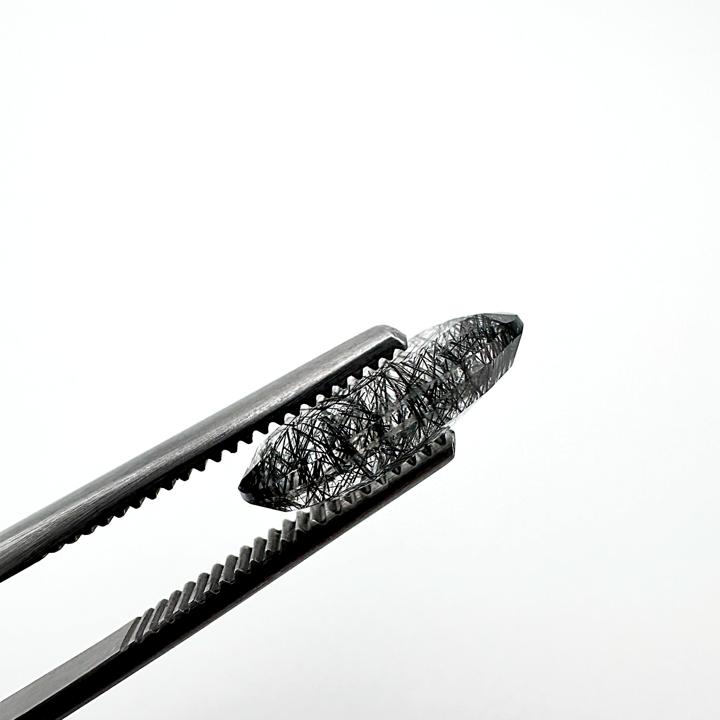 Natural Rutilated Quartz - 4.90ct - Oval Faceted Cut