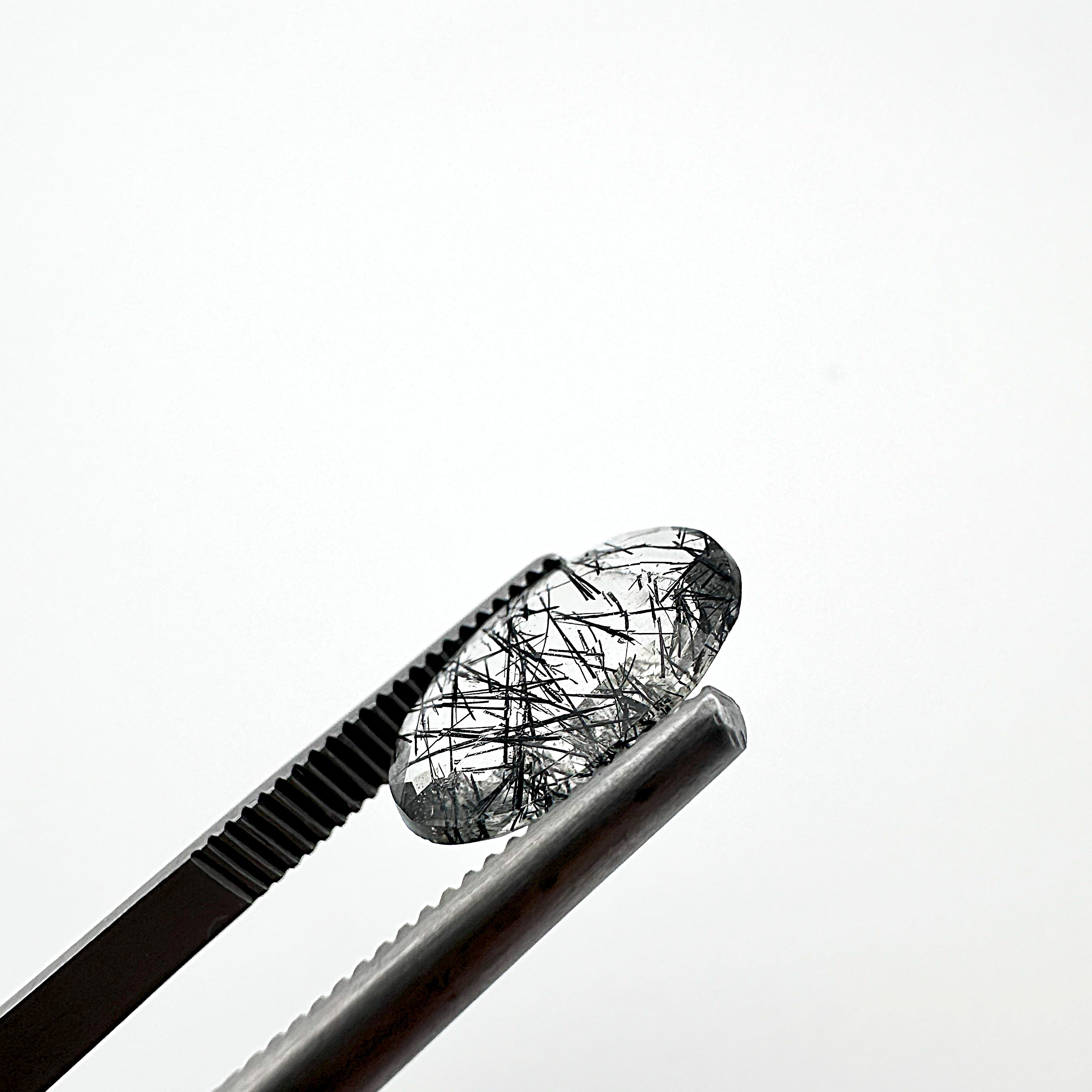 Natural Rutilated Quartz - 4.10ct - Oval Faceted Cut