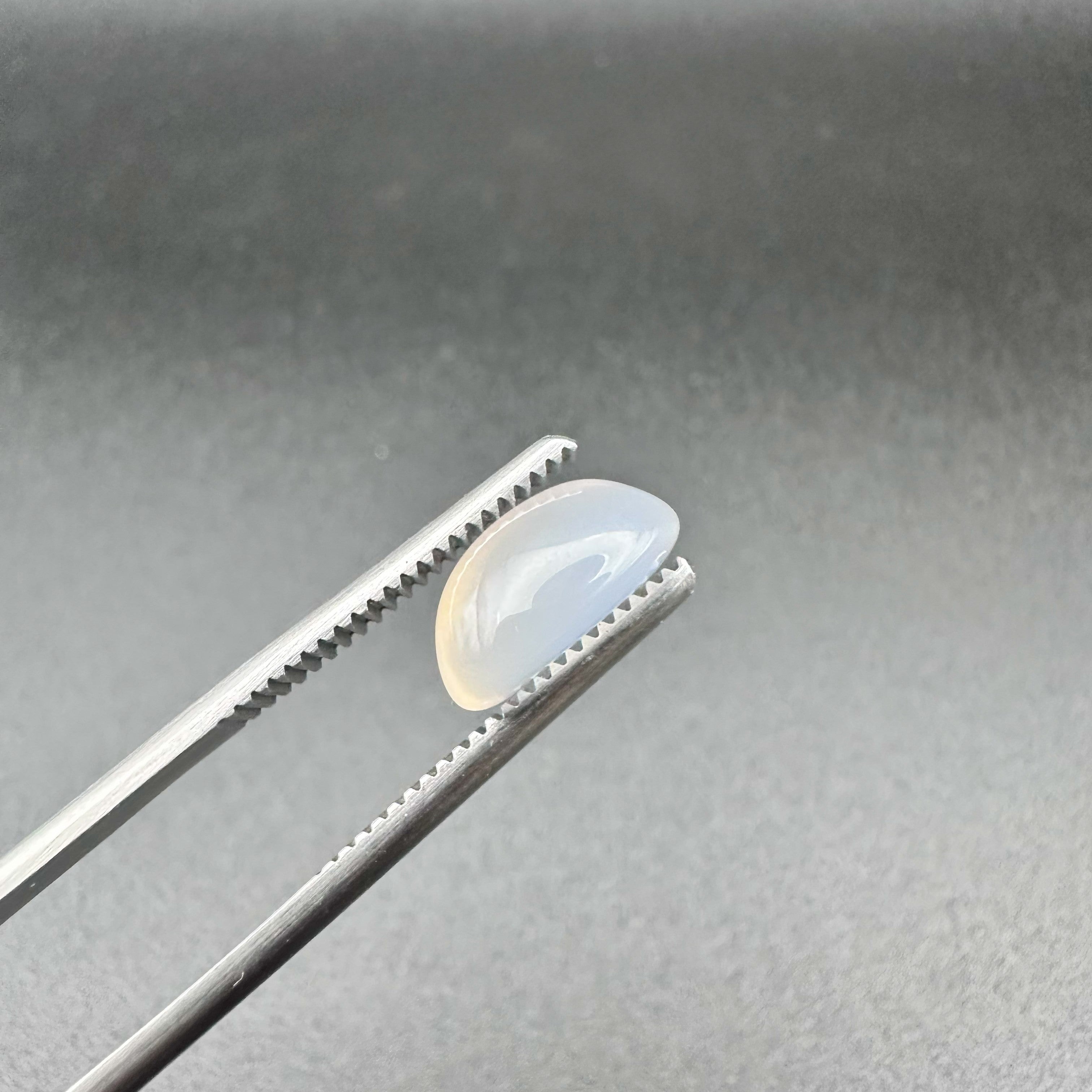 Natural Clear Quartz - 4.95ct - Cabochon Cut