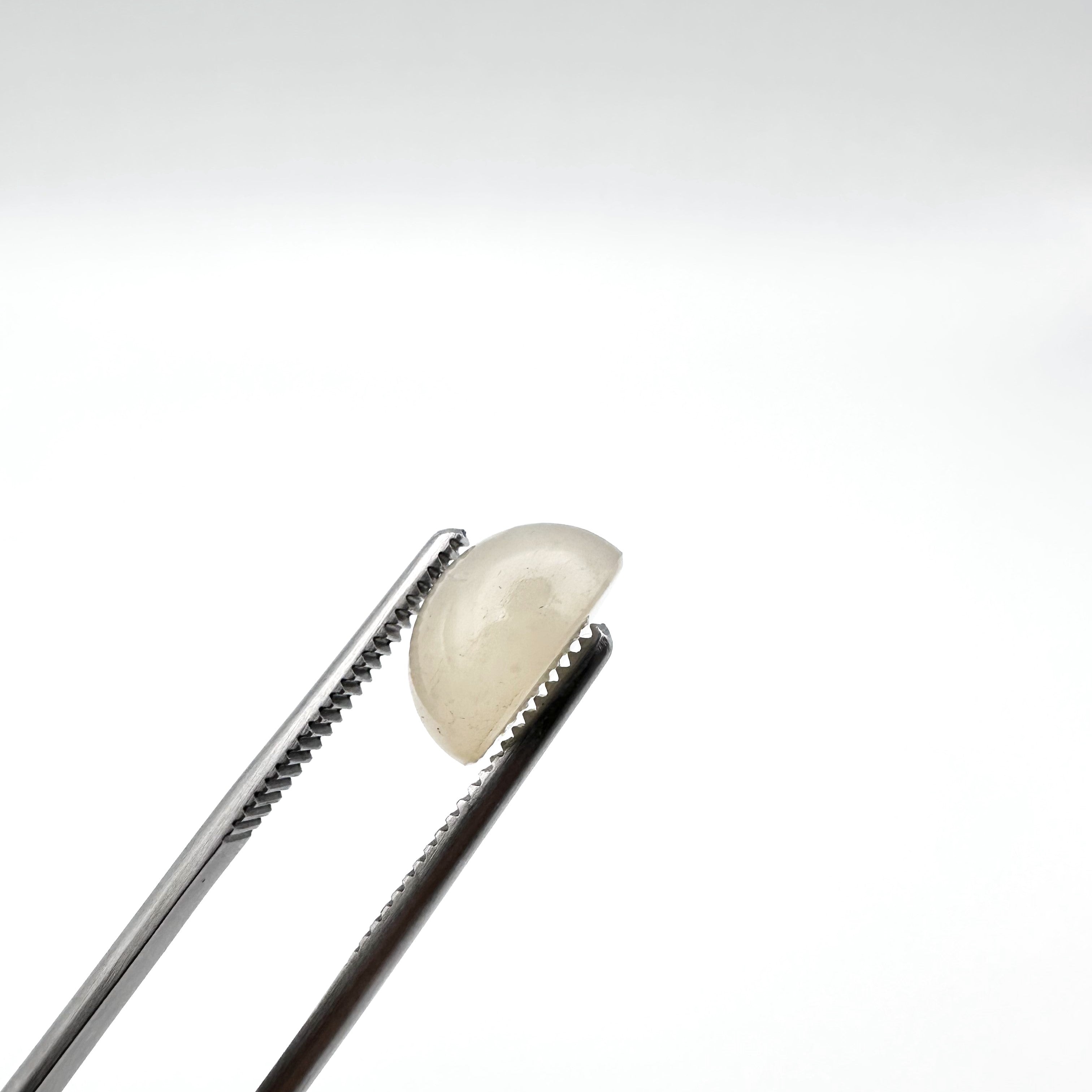 Natural Moonstone - 6.35ct - Cabochon Cut