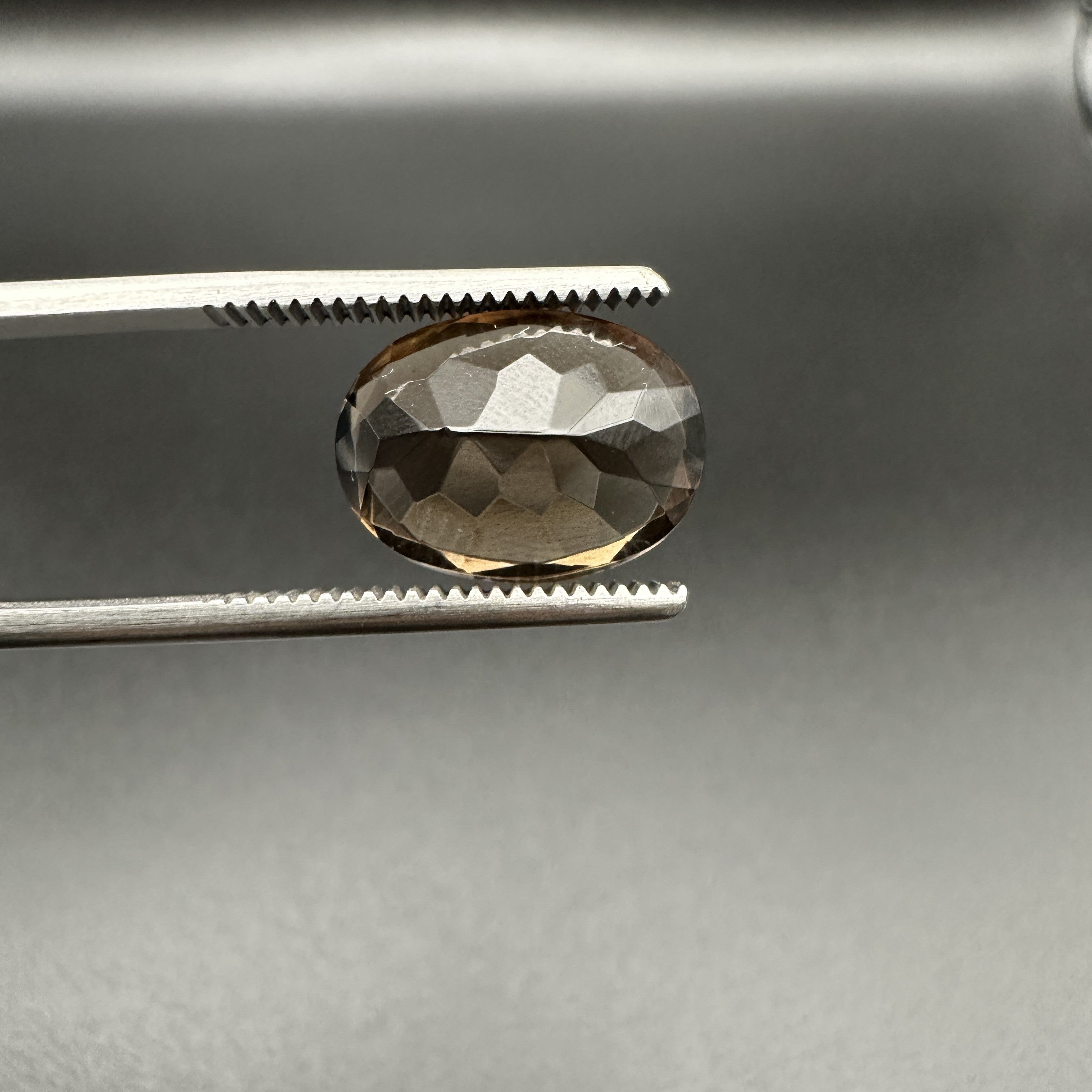 Natural Smoky Quartz - 9.20 carat - Oval Faceted Cut
