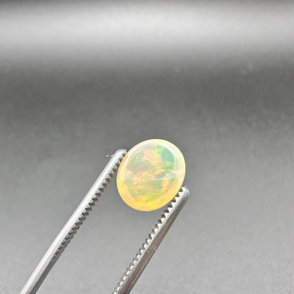 Natural White Ethiopian Opal - 2.65ct - Oval Cabochon Cut