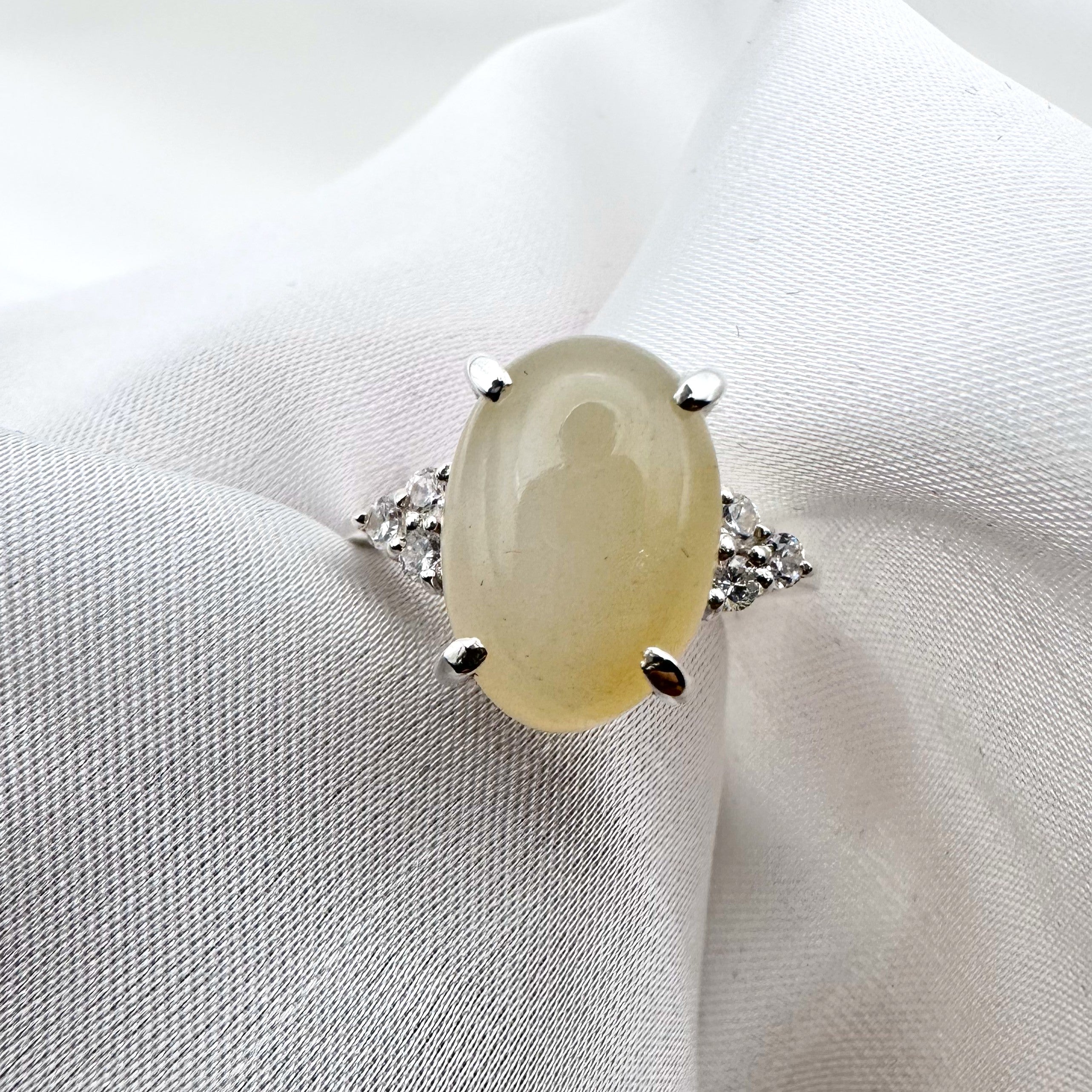 Natural Moonstone Ring - Oval Cabochon in 925 Sterling Silver - Size 14.5