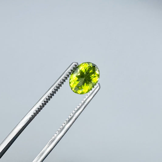 Natural Peridot - 2.51ct - Vivid Green