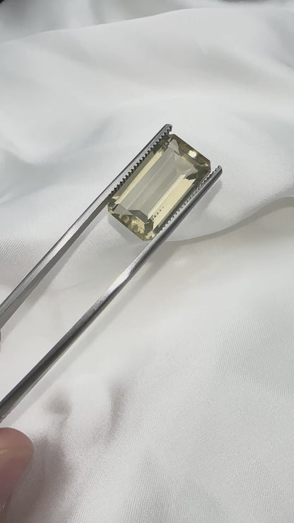 Natural Citrine - 15.67ct - Emerald Cut