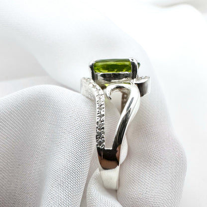 Certified Natural Peridot - 925 Sterling Silver Ring - Size 14
