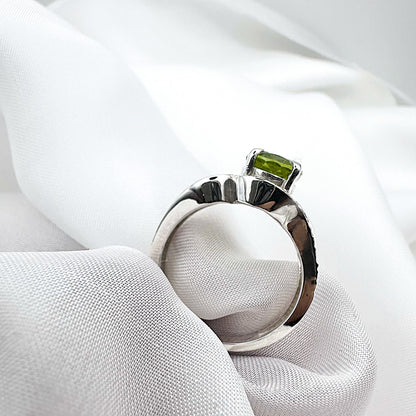 Certified Natural Peridot - 925 Sterling Silver Ring - Size 14