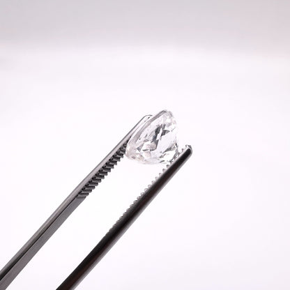 Natural White Topaz - 5.85ct - Faceted Cut