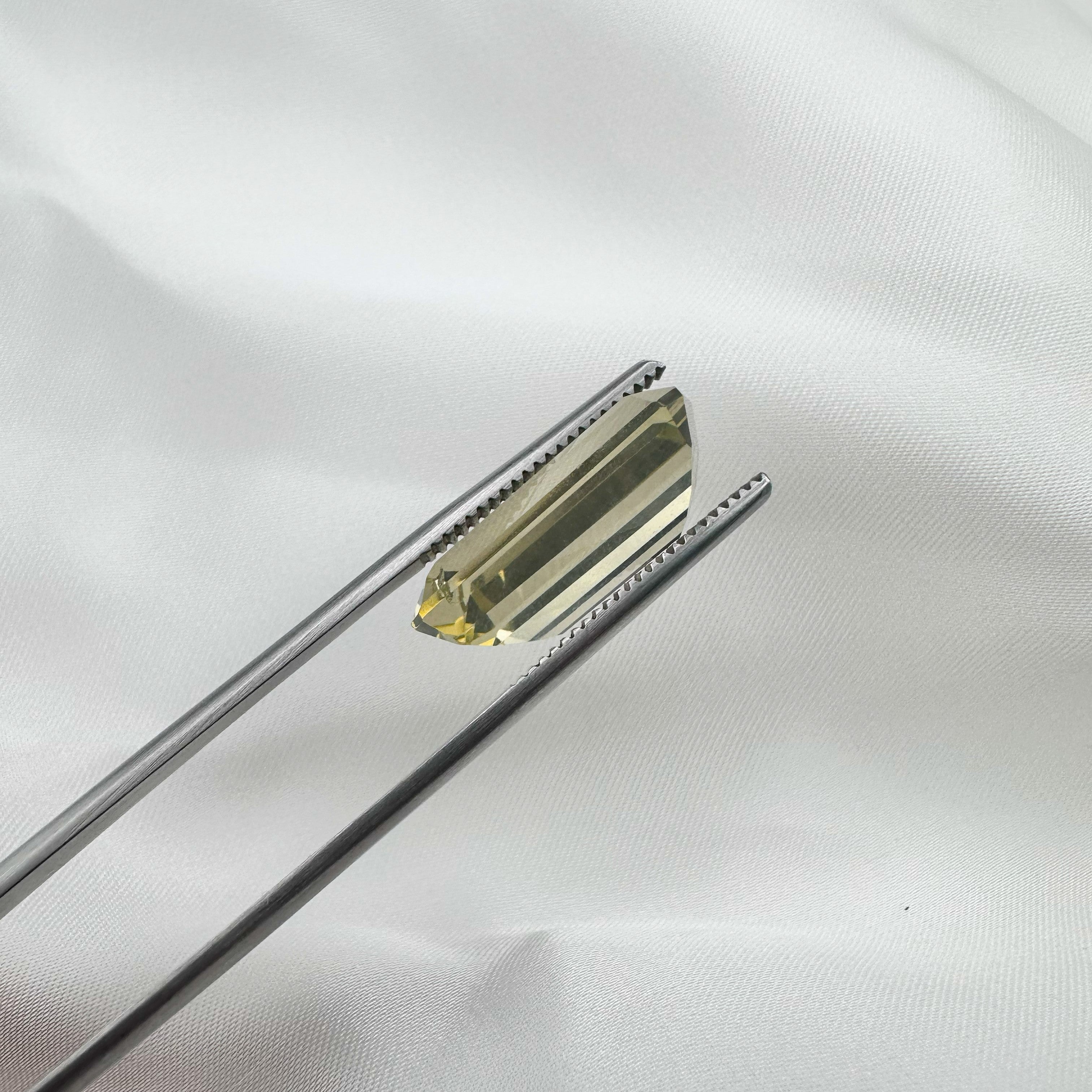 Natural Citrine - 15.67ct - Emerald Cut