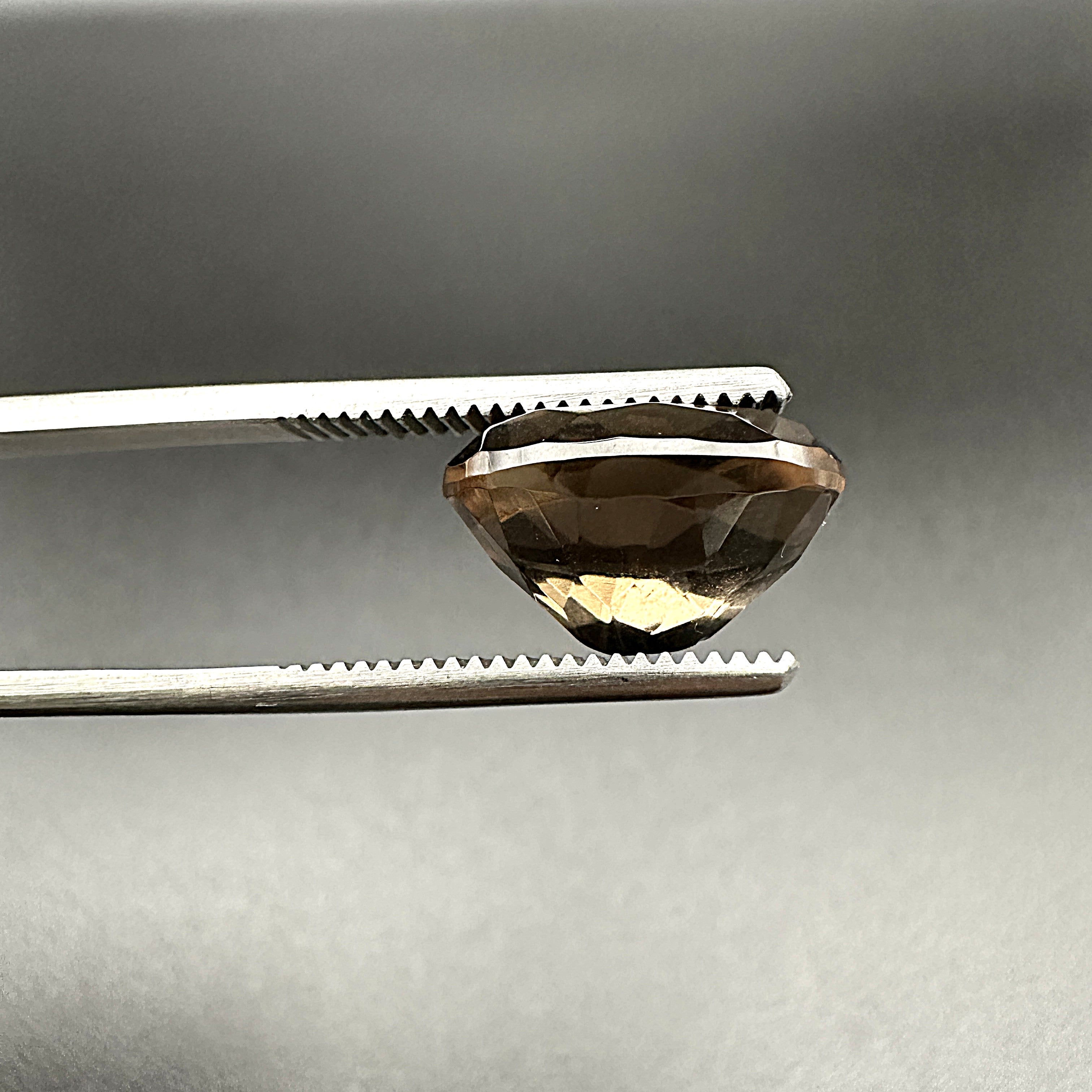 Natural Smoky Quartz - 9.20 carat - Oval Faceted Cut