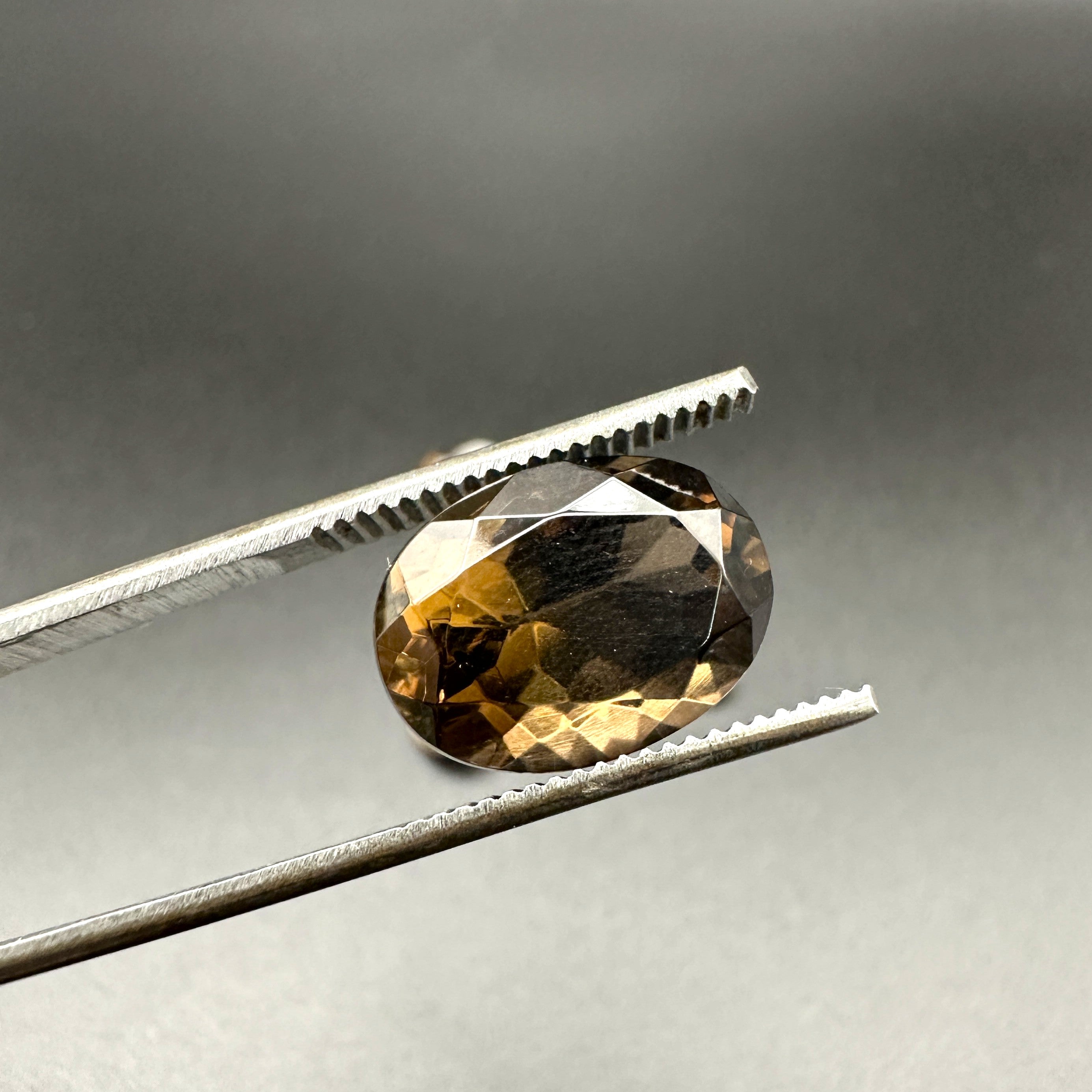 Natural Smoky Quartz - 9.20 carat - Oval Faceted Cut